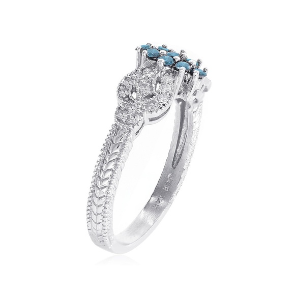 0.30 Carat Blue and White Diamond Women Ring - Picture 5 of 7